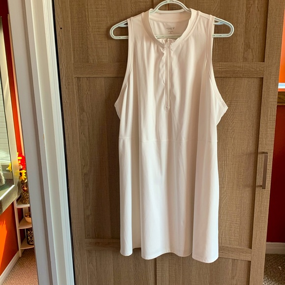 Old navy Active dress - Picture 1 of 5